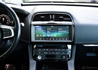 Jaguar F-Pace 30d AWD S PANO TAŽNÉ MERIDIAN - 6