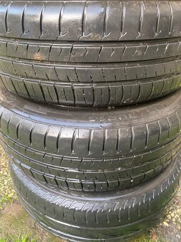Pneu i s disky 185/60 R14 - 6