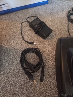 Herní volant Logitech g29 + řadící páka - 6