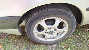 prodam Toyota corolla 1.3 63kw r.v.1998 - 6