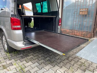 Vestavba na spaní do VW T5/T6 - 6