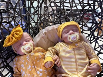 Realistická Reborn dvojčátka s příslušenstvím - 6