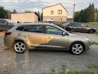 Megane benzin 2011+NOVÁ STK - 6