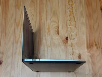 Apple MacBook Air 13" (2015), i5, 4GB, 128GB SSD - 6