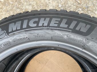 4ks. Celoroční pneu 215/55/17.zn. Michelin. - 6