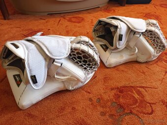 Brankářská lapačka Bauer Vapor Hyperlite (1. řada), 2 kusy - 6