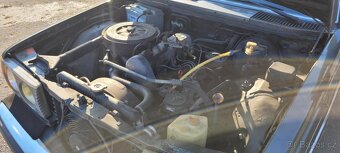 Mercedes Benz W123 240D piáno (americká verze) - 6