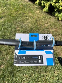 Řidítka PRO VIBE Aero Carbon Superlight 380mm - 6