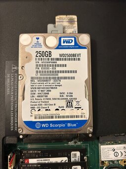 Toshiba Satellite L750D-15E - 6