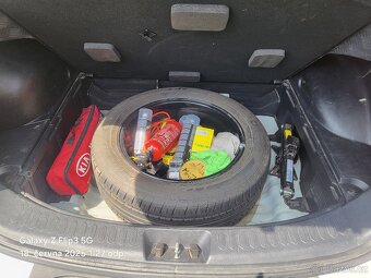 Prodám Kia Sportage 2.0 diesl 100kw.Automat 4x4.Rv.2011. - 6