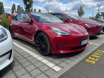 Tesla model 3 performance - 6