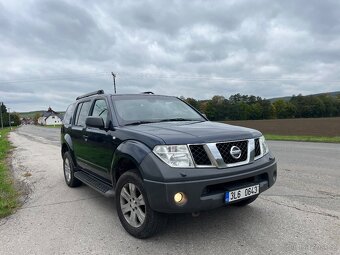 Nissan Pathfinder 2.5 128kw 4x4  7míst - 6