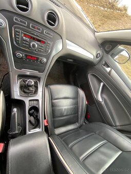 Spolehlivé osobní vozidlo Ford Mondeo 2,2l 147kw - 6