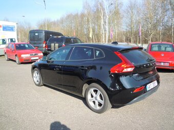 Volvo V40 D2 2.0D 88kw(120hp) r.v.11/2016 ČR - 6