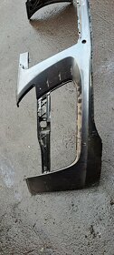 Predni naraznik audi R8 4S 420807437H - 6