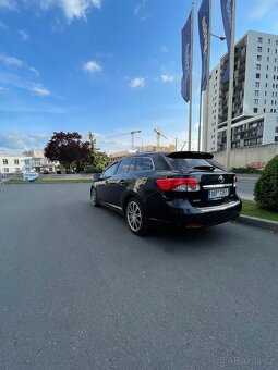 Toyota avensis - 6