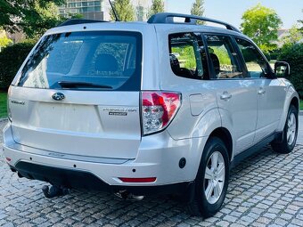 Subaru Forester 2.0i 4x4 MANUÁL VÝHŘEV SENZORY TAŽNÉ SERVISK - 6