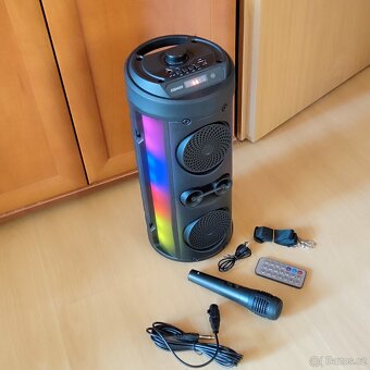 Bluetooth reproduktor s mikrofonem a solárním panelem - 6