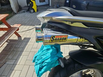 Yamaha FZS 600 Fazer - 6