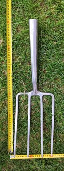 rycí vidle nerez 700 Kč - 6