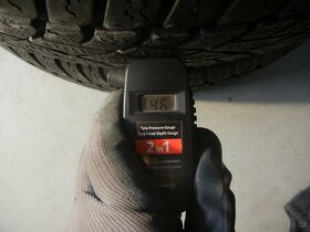 Zimní pneu Dunlop 175/60R16 - 6