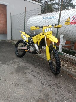Suzuki rm125 - 6