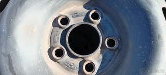 Prodám letní sadu pneu Pirelli Octavia 1 - 6