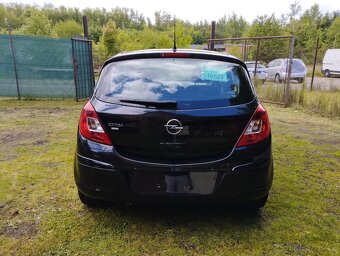 Opel Corsa D 1,2 benzín Top výbava - 6
