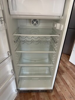 Lednice s mrazákem Smeg (105) - 6