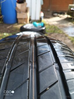 MB Vaneo Pneu s disky 185/60 R 15 - 6
