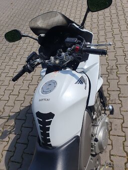 Honda CBF 1000 - 6