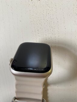 Chytré hodinky Apple Watch Series 8 GPS 45mm - 6
