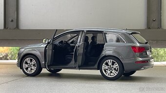 Audi Q7 2009 Kyosho 1:18 - 6