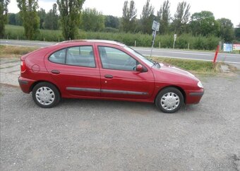 Renault Mégane 1,4 70 kW KLIMA Serviska benzín - 6