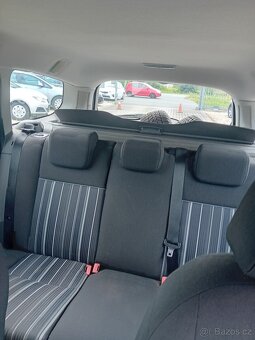 Ford Focus 1.6 74 Kw - 6