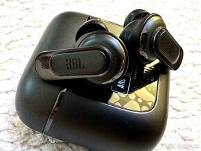 JBL Tour Pro 2 černá - 6