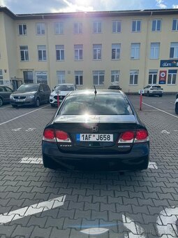 Honda Civic Hybrid (2010) - 6