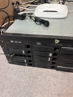Predám server s diskami – ideálny na NAS, úložisko alebo tes - 6