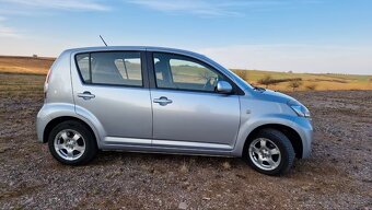 Daihatsu Sirion 1.3 - 6