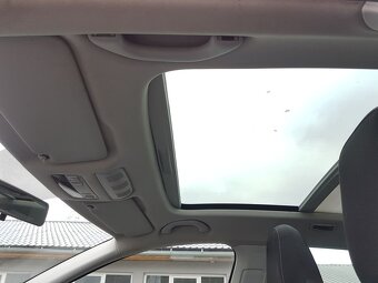 Stropnice a roletky pro panorama střechu, Škoda Rapid - 6