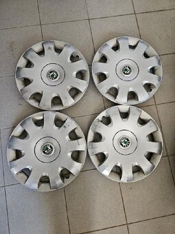 Zim.kola- Barum 195/65 R15 plech.disk 6Jx15 ET 47 + poklice - 6