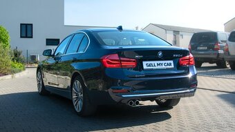 BMW Řada 3, 330d 190kW xDrive LuxuryLine - 6