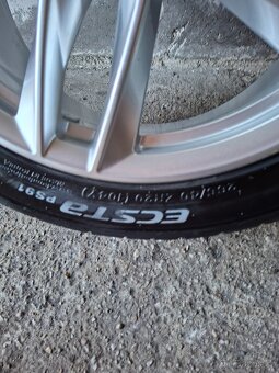 Alu kola Audi R20 5x112 originál s novýma gumová kumho. - 6