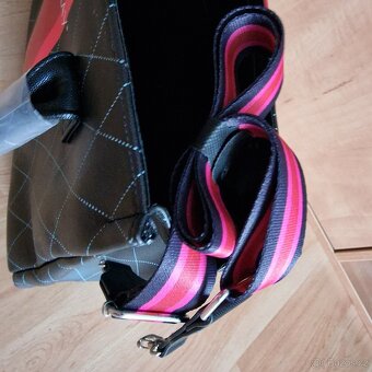 Kabelka Mary Kay - 6