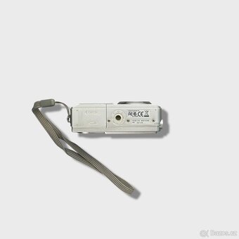 KONICA MINOLTA DiMAGE E500 - 6