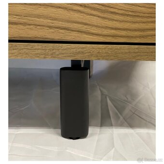 Moderní masivní komoda - Livi - 6