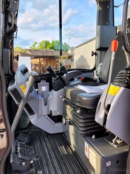 minibagr Kubota U48-4 - 6