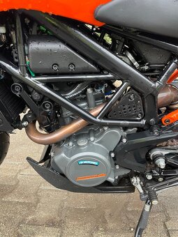 Ktm duke 125 - 6