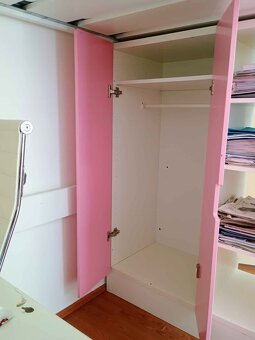 Sestava IKEA SMÅSTAD (postel+stůl se šuplíky+poličky+skříň) - 6