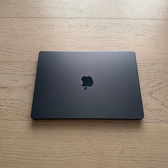 ZÁNOVNÍ APPLE MACBOOK PRO 14” 2024 M3PRO(12core)/1TB/18GB - 6